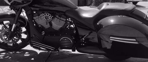 10 gauge saddlebag latches installed victory cross country motorcycle