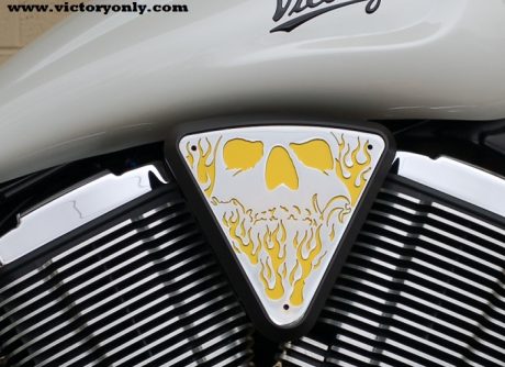3d skull wedge Installed Victory Motorcycle Black base Yellow Backer Chrome Artwork
