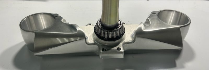 LOWER TRIPLE TREE STEERING STEM ASSEMBLY W/ BEARING