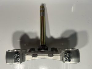 LOWER TRIPLE TREE STEERING STEM ASSEMBLY W/ BEARING