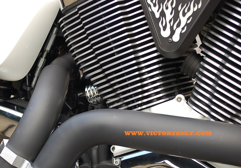 Cam Bolt Covers Finned Aluminum Round Black / Chrome