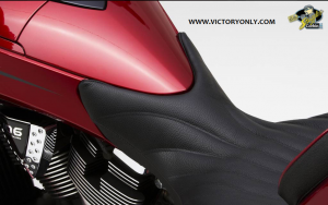 VICTORY MOTORCYCLE CORBIN SEAT TRUNK SMUGGLER COLOR MATCH 