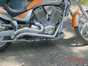 These pipe are CUSTOM BUILT TO ORDER. Please allow 6-8 weeks before shipping. If the time period is too long, please do not order. Thanks for your understanding. These fit older bikes so we no longer stock them on the shelf. Victory Vegas Weed Burner Drag Pipes. Fit 92 cu. in. Vegas or Kingpin. May also fit V92C with customer fabricated bracket. Available in Cermakrome or Satin Black Ceramic Coating. Please list color choice in customer note on payment page. Custom built to order. Please allow 6-8 weeks before shipping.
